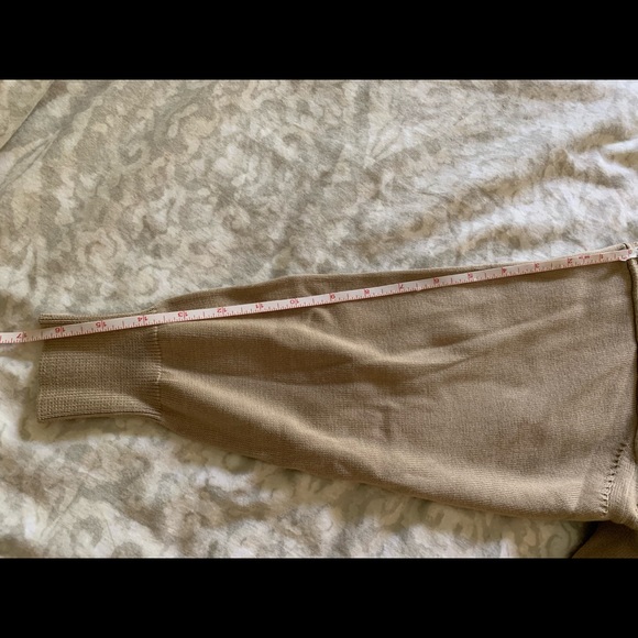 Soft V neck sweater - Picture 11 of 13